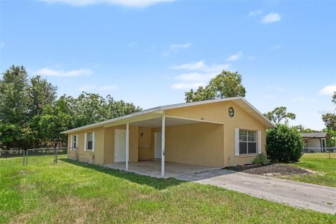 House in Ocala, Florida 3 bedrooms, 118.54 sq.m. № 2204120 - photo 2
