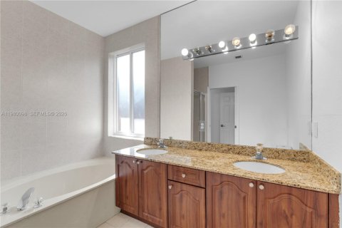 Casa en venta en Homestead, Florida, 3 dormitorios, 145.95 m2 № 2045342 - foto 19