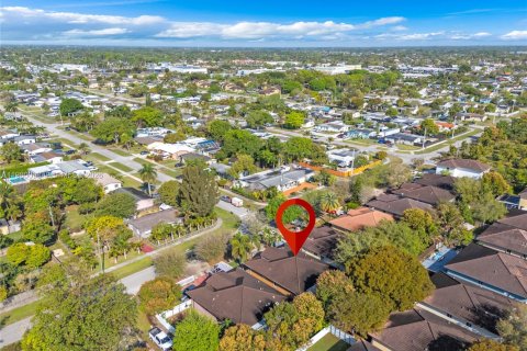 Casa en venta en Homestead, Florida, 3 dormitorios, 145.95 m2 № 2045342 - foto 29