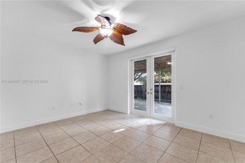 Casa en venta en Homestead, Florida, 3 dormitorios, 145.95 m2 № 2045342 - foto 24