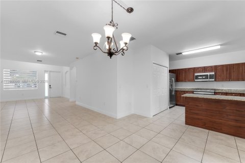 Casa en venta en Homestead, Florida, 3 dormitorios, 145.95 m2 № 2045342 - foto 10