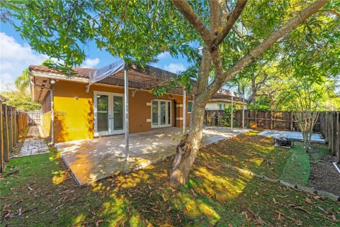 Casa en venta en Homestead, Florida, 3 dormitorios, 145.95 m2 № 2045342 - foto 5