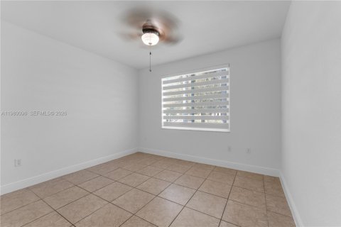 Casa en venta en Homestead, Florida, 3 dormitorios, 145.95 m2 № 2045342 - foto 13