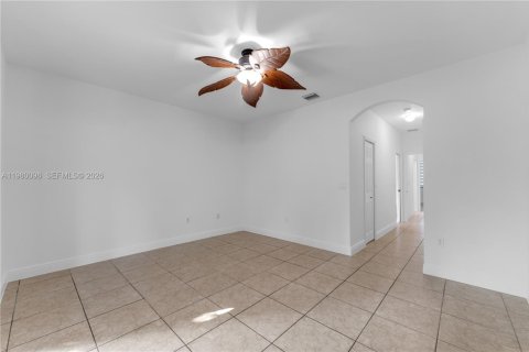 Casa en venta en Homestead, Florida, 3 dormitorios, 145.95 m2 № 2045342 - foto 22