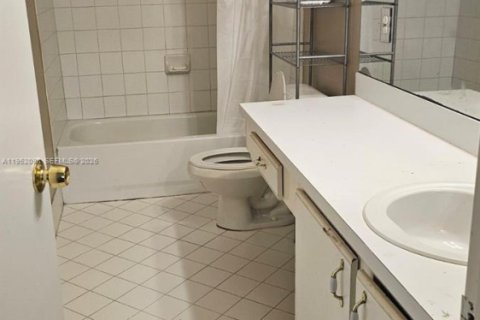 Купить таунхаус в Мирамар, Флорида 3 спальни, 139.17м2, № 2006462 - фото 9