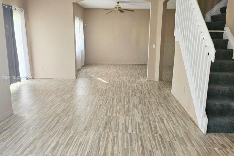 Купить таунхаус в Мирамар, Флорида 3 спальни, 139.17м2, № 2006462 - фото 7