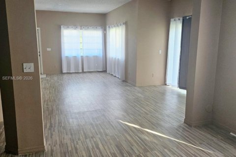 Купить таунхаус в Мирамар, Флорида 3 спальни, 139.17м2, № 2006462 - фото 8