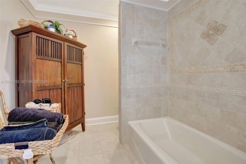 Casa en alquiler en Plantation, Florida, 4 dormitorios, 227.15 m2 № 2076208 - foto 27