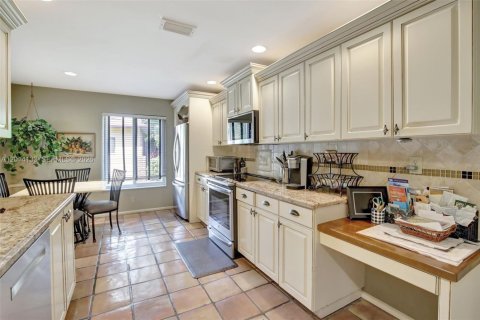 Casa en alquiler en Plantation, Florida, 4 dormitorios, 227.15 m2 № 2076208 - foto 13
