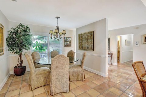 Casa en alquiler en Plantation, Florida, 4 dormitorios, 227.15 m2 № 2076208 - foto 11