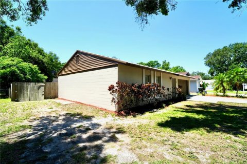 Casa en venta en Lakeland, Florida, 3 dormitorios, 130.43 m2 № 1592501 - foto 2