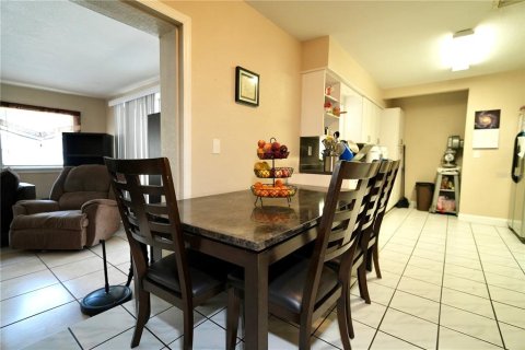 Casa en venta en Lakeland, Florida, 3 dormitorios, 130.43 m2 № 1592501 - foto 11
