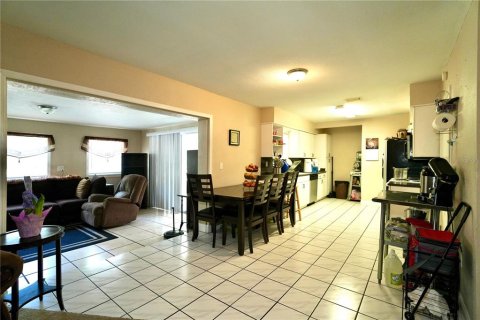 Casa en venta en Lakeland, Florida, 3 dormitorios, 130.43 m2 № 1592501 - foto 8