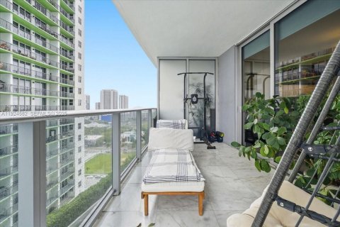 Condo in Miami, Florida, 1 bedroom  № 2082904 - photo 8