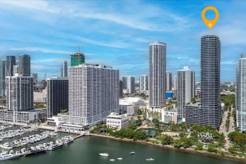 Condo in Miami, Florida, 1 bedroom  № 2082904 - photo 2