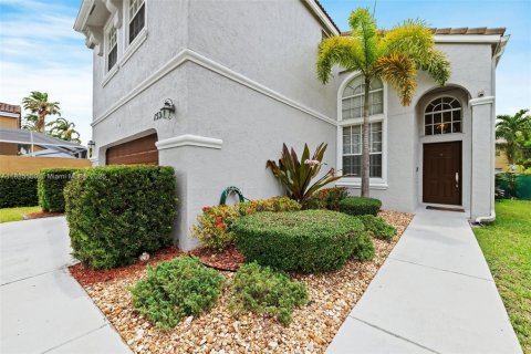 House in Pembroke Pines, Florida 4 bedrooms, 204.76 sq.m. № 1820184 - photo 6