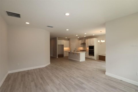 Villa ou maison à vendre à Zellwood, Floride: 4 chambres, 247.03 m2 № 2403393 - photo 12