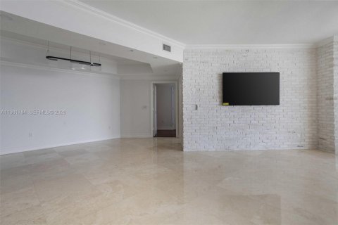 Condo in Hollywood, Florida, 2 bedrooms  № 2043016 - photo 16