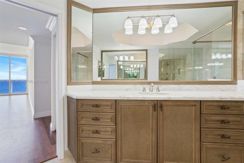 Condo in Hollywood, Florida, 2 bedrooms  № 2043016 - photo 28