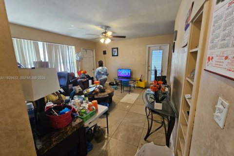 Купить виллу или дом в Помпано-Бич, Флорида 3 спальни, 66.89м2, № 1989178 - фото 11