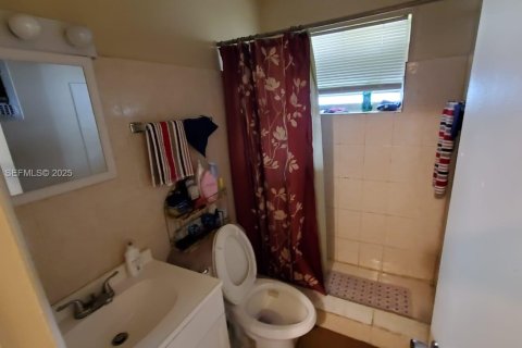 Casa en venta en Pompano Beach, Florida, 3 dormitorios, 66.89 m2 № 1989178 - foto 4