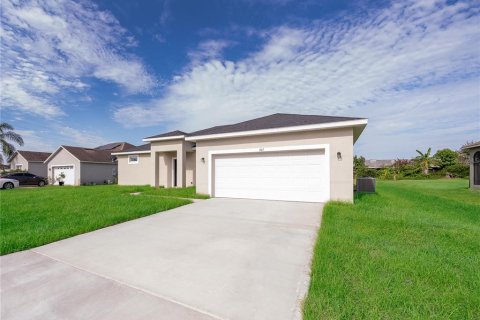 House in Kissimmee, Florida 4 bedrooms, 178.93 sq.m. № 2315294 - photo 3