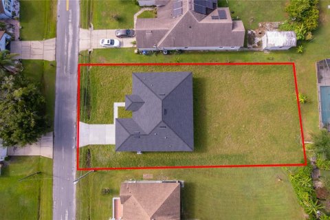 House in Kissimmee, Florida 4 bedrooms, 178.93 sq.m. № 2315294 - photo 5