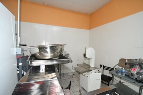 Propiedad comercial en venta en Umatilla, Florida, 2427.54 m2 № 1732407 - foto 20