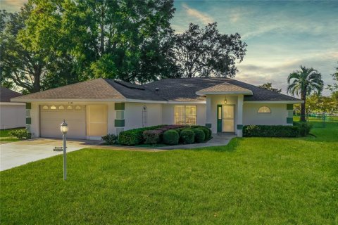 Casa en Ocala, Florida 3 dormitorios, 150.41 m2 № 2362350