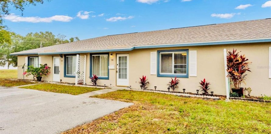 Condo in Winter Haven, Florida, 2 bedrooms № 2102174