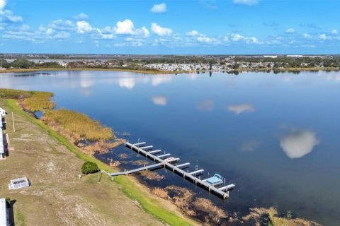 Condo in Winter Haven, Florida, 2 bedrooms № 2102174 - photo 17