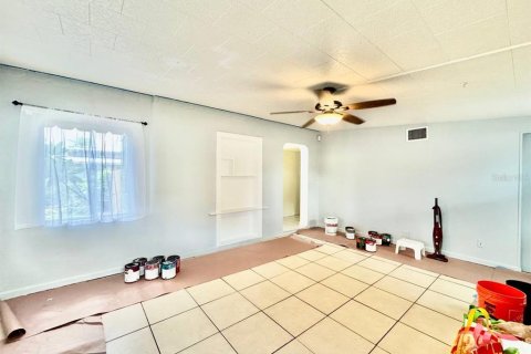 House in Gulfport, Florida 3 bedrooms, 99.41 sq.m. № 1894835 - photo 6