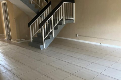 Adosado en alquiler en Lauderhill, Florida, 3 dormitorios, 161.65 m2 № 2030363 - foto 8