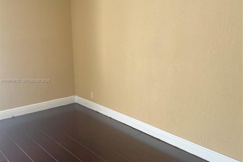 Adosado en alquiler en Lauderhill, Florida, 3 dormitorios, 161.65 m2 № 2030363 - foto 3