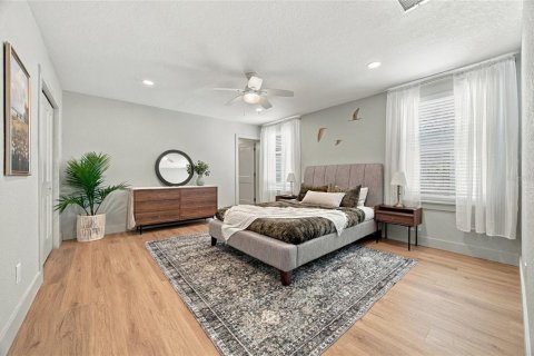 Casa en venta en Saint Petersburg, Florida, 3 dormitorios, 182.37 m2 № 2384054 - foto 23