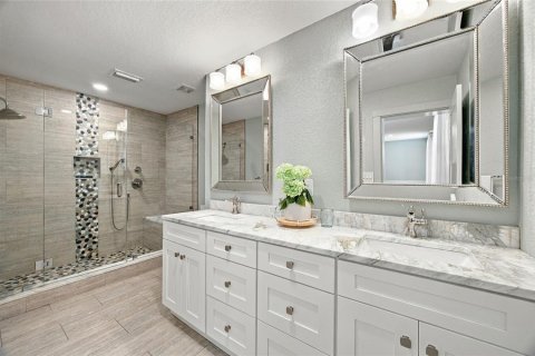 Casa en venta en Saint Petersburg, Florida, 3 dormitorios, 182.37 m2 № 2384054 - foto 27