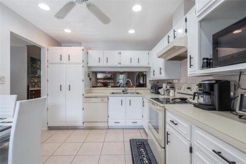Condominio en venta en Altamonte Springs, Florida, 3 dormitorios, 153.57 m2 № 1567578 - foto 12