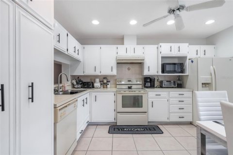 Condominio en venta en Altamonte Springs, Florida, 3 dormitorios, 153.57 m2 № 1567578 - foto 11