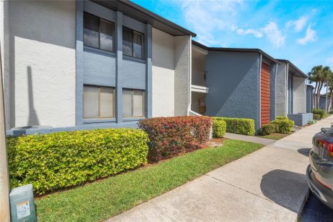 Condominio en venta en Altamonte Springs, Florida, 3 dormitorios, 153.57 m2 № 1567578 - foto 3