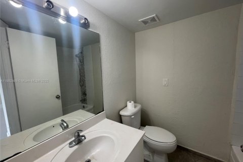 Купить кондоминиум в Санрайз, Флорида 2 спальни, 87.7м2, № 2016005 - фото 8