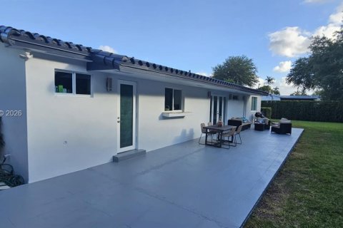 Снять в аренду виллу или дом в Майами, Флорида 3 спальни, 125.88м2, № 2063445 - фото 21