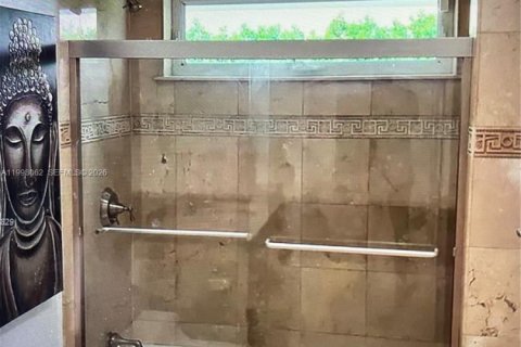 Снять в аренду виллу или дом в Майами, Флорида 3 спальни, 125.88м2, № 2063445 - фото 20