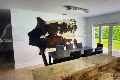 Снять в аренду виллу или дом в Майами, Флорида 3 спальни, 125.88м2, № 2063445 - фото 8