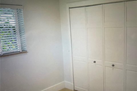 Снять в аренду виллу или дом в Майами, Флорида 3 спальни, 125.88м2, № 2063445 - фото 19