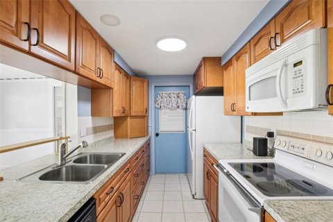 House in Port Charlotte, Florida 2 bedrooms, 114.08 sq.m. № 1813604 - photo 8