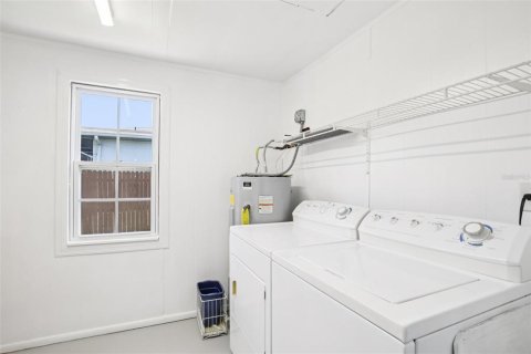 House in Port Charlotte, Florida 2 bedrooms, 114.08 sq.m. № 1813604 - photo 18