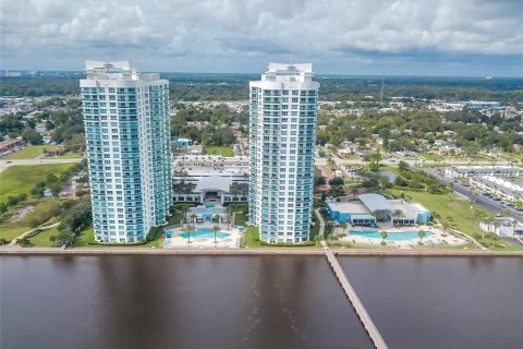 Condo in Daytona Beach, Florida, 2 bedrooms  № 1591576 - photo 2