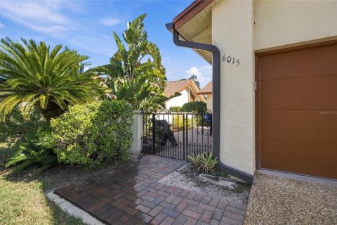 Villa ou maison à vendre à Bradenton, Floride: 3 chambres, 176.14 m2 № 2436769 - photo 4
