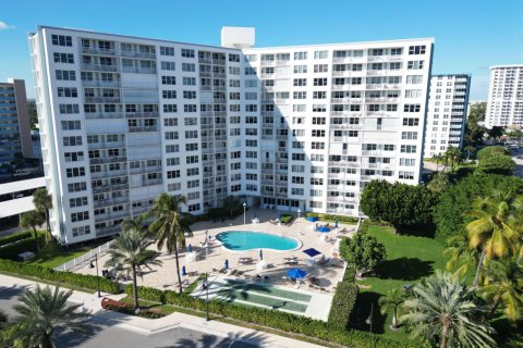Condominio en Pompano Beach, Florida, 2 dormitorios № 2192566