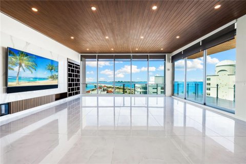 Condo in Sarasota, Florida, 4 bedrooms  № 2093138 - photo 8